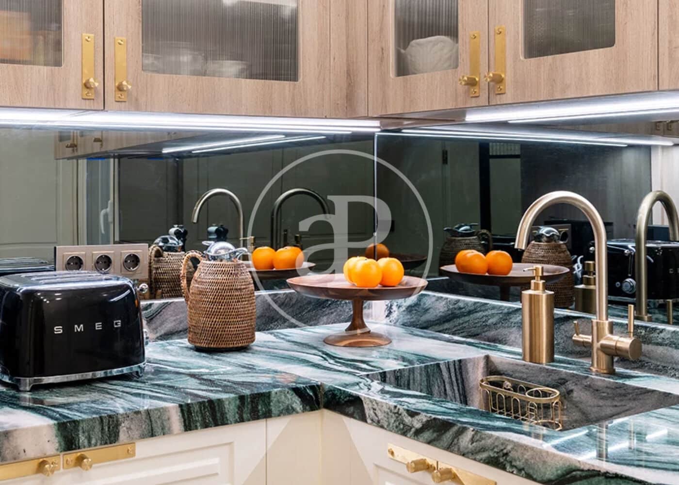 3 soverom Leilighet til leie i Madrid by - € 7 500 (Ref: 8926807)