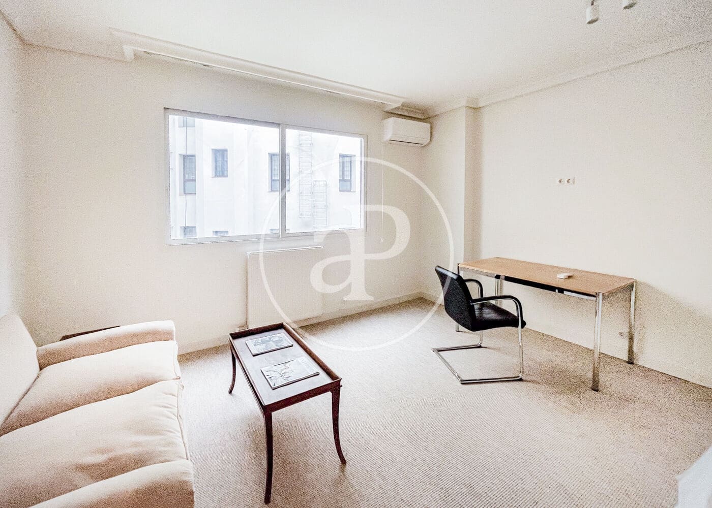 1 sypialnia Willa do wynajęcia w Miasto Madryt z garażem - 1 350 € (Ref: 8929135)