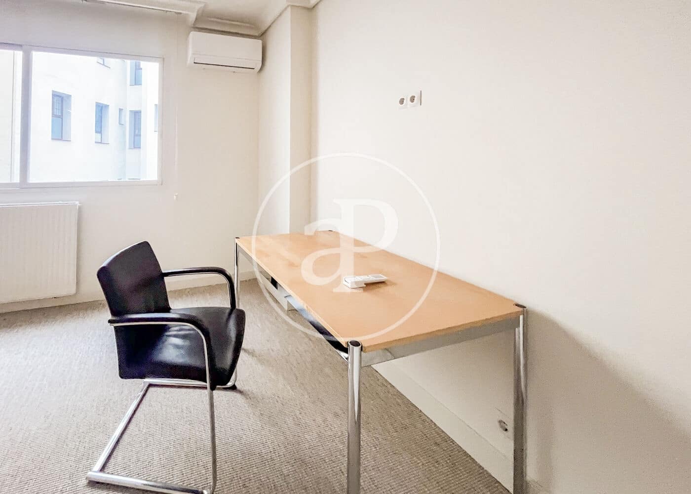 1 sypialnia Willa do wynajęcia w Miasto Madryt z garażem - 1 350 € (Ref: 8929135)