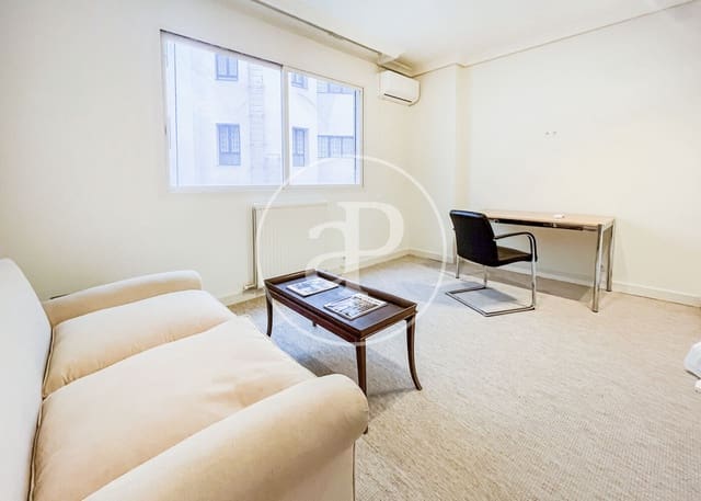 1 sypialnia Willa do wynajęcia w Castellana, Miasto Madryt z garażem - 1 350 € (Ref: 8929135)