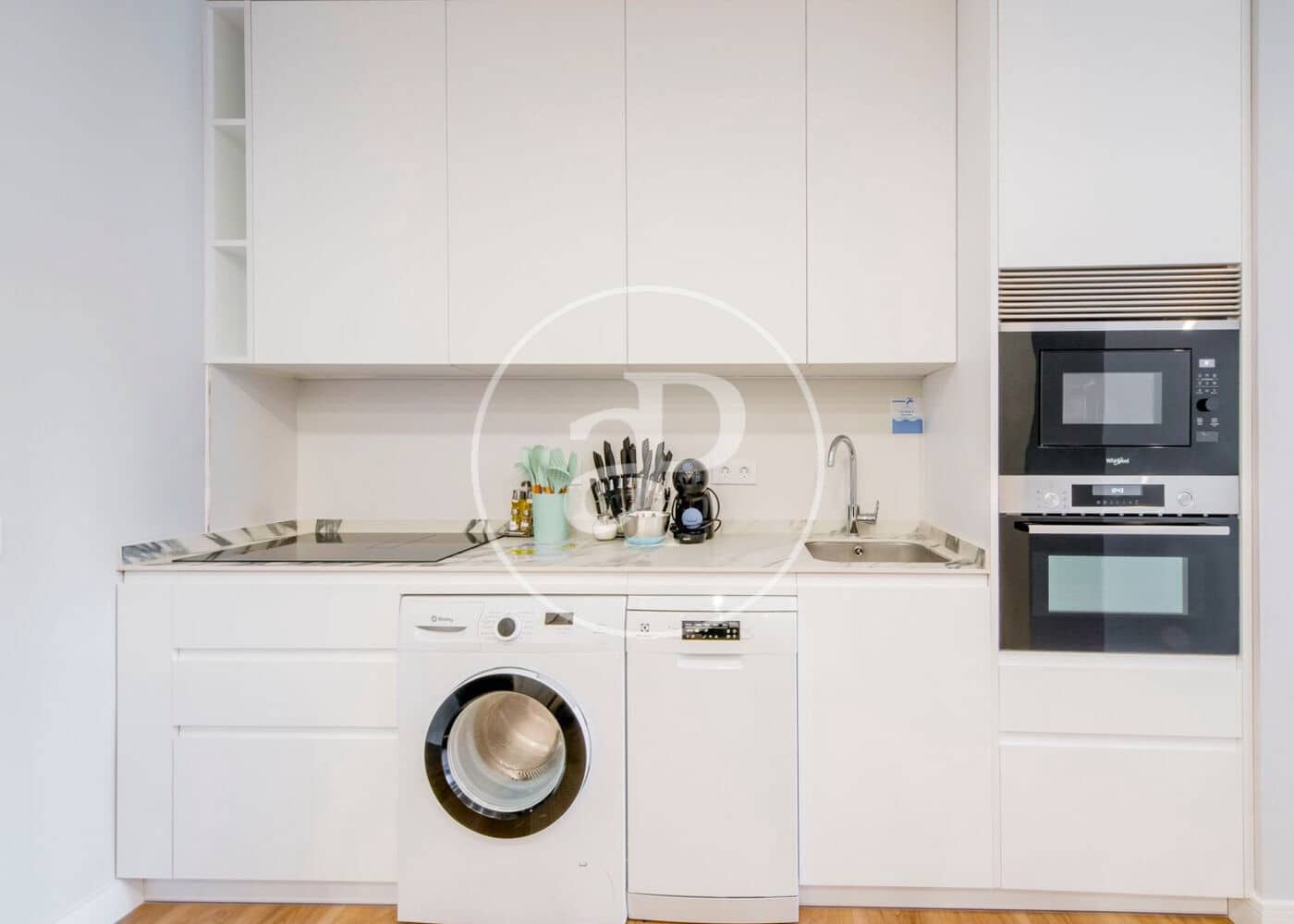 3 soveværelse Lejlighed til salg i Madrid by - € 800.000 (Ref: 8932464)