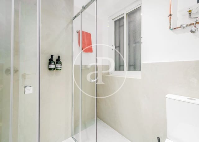 3 bedroom Apartment for sale in Delicias, Madrid city - € 800,000 (Ref: 8932464)