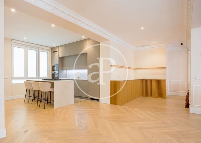 4 slaapkamer Appartement te koop in Castellana, Madrid stad - € 3.790.000 (Ref: 8935495)