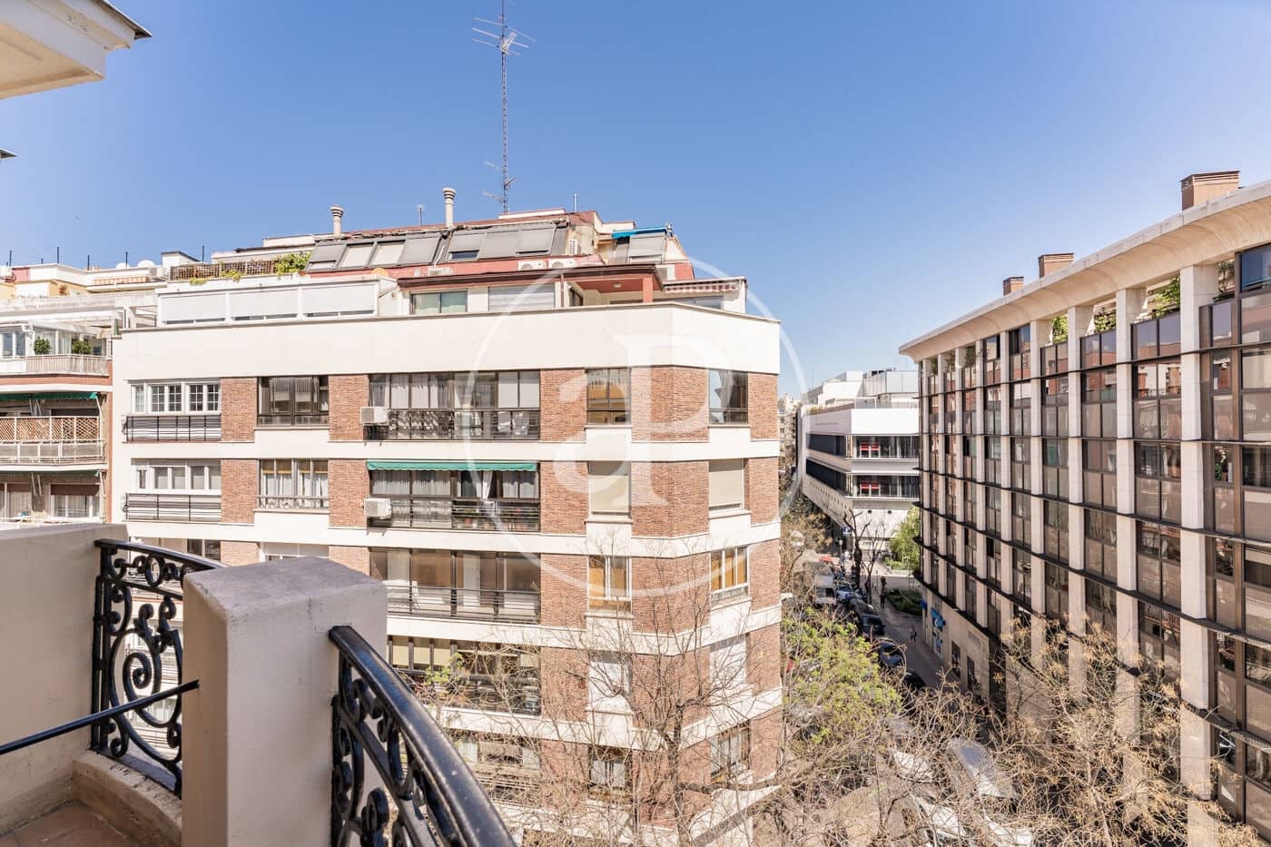 6 bedroom Apartment for rent in Madrid city with garage - € 15,000 (Ref: 8968850)