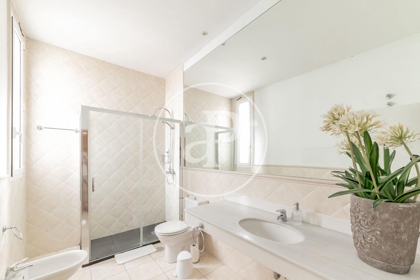 5 makuuhuone Huoneisto vuokrattavana paikassa Madrid kaupunki - 4 700 € (Ref: 8968854)