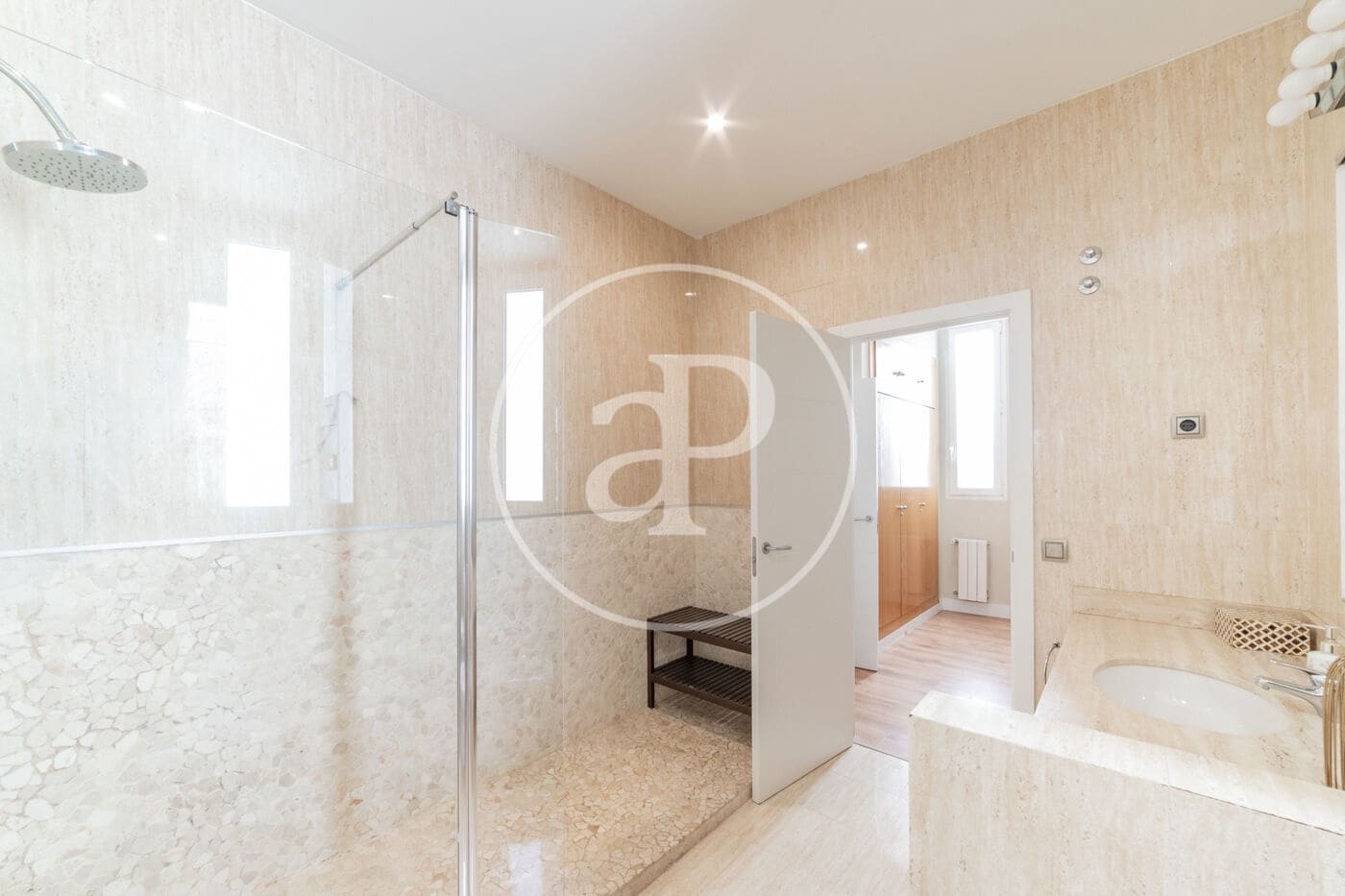 5 makuuhuone Huoneisto vuokrattavana paikassa Madrid kaupunki - 4 700 € (Ref: 8968854)