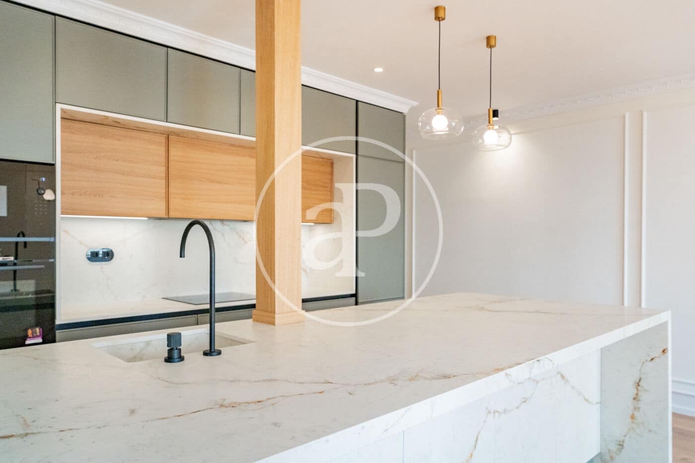 3 makuuhuone Huoneisto myytävänä paikassa Madrid kaupunki - 1 599 000 € (Ref: 8968880)