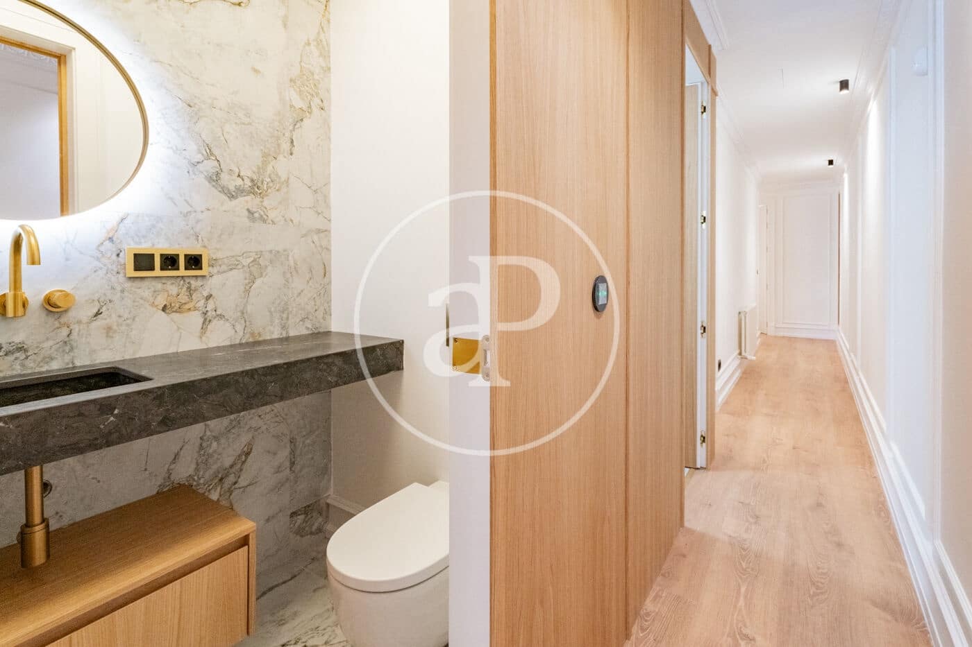 3 makuuhuone Huoneisto myytävänä paikassa Madrid kaupunki - 1 599 000 € (Ref: 8968880)