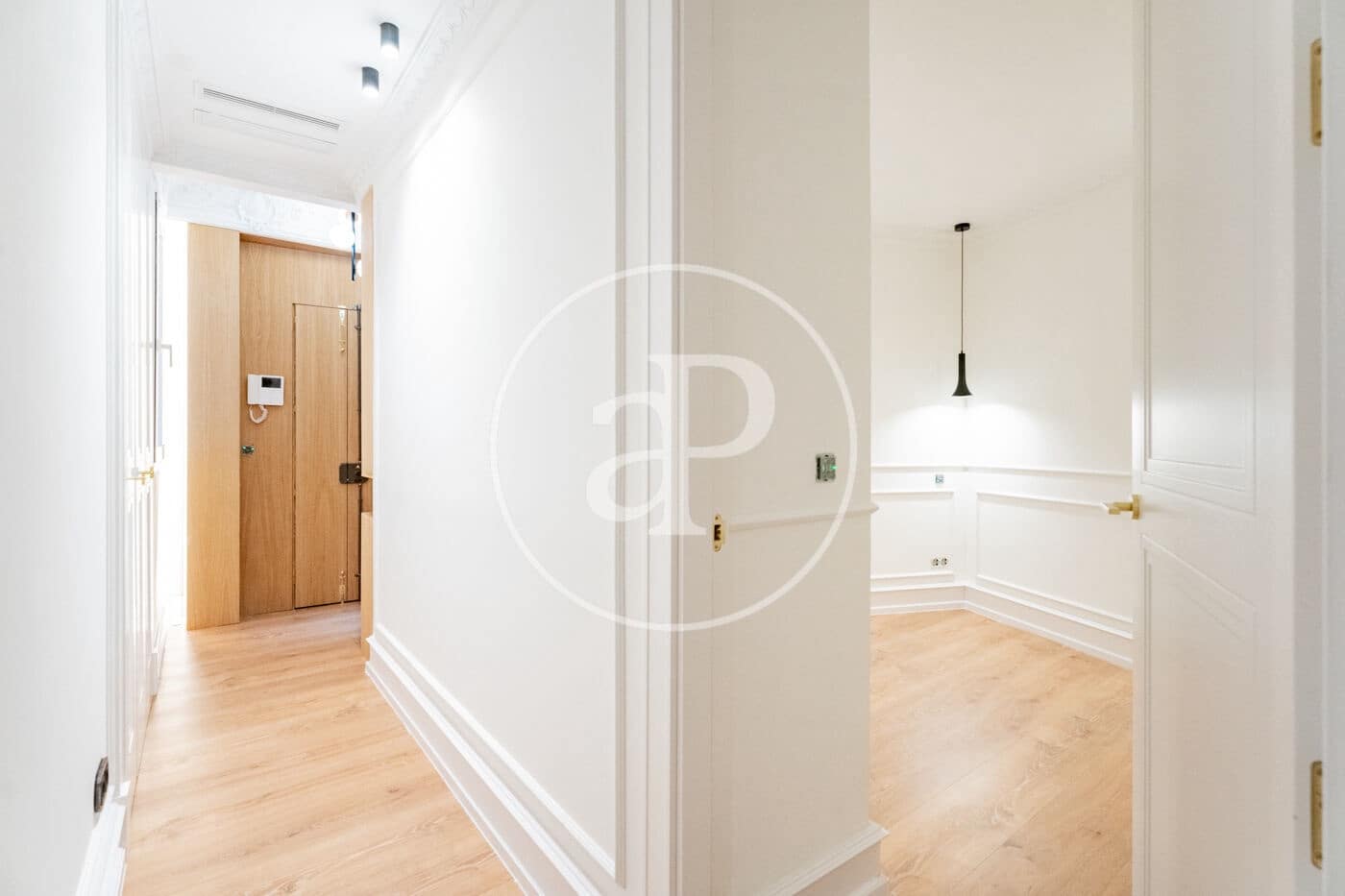 3 makuuhuone Huoneisto myytävänä paikassa Madrid kaupunki - 1 599 000 € (Ref: 8968880)