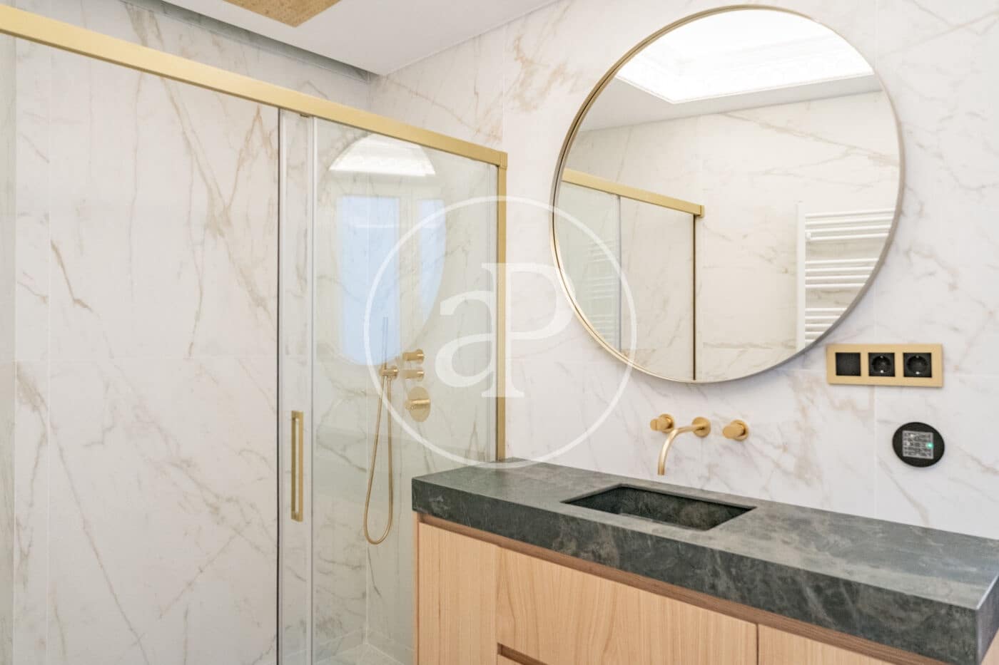 3 makuuhuone Huoneisto myytävänä paikassa Madrid kaupunki - 1 599 000 € (Ref: 8968880)