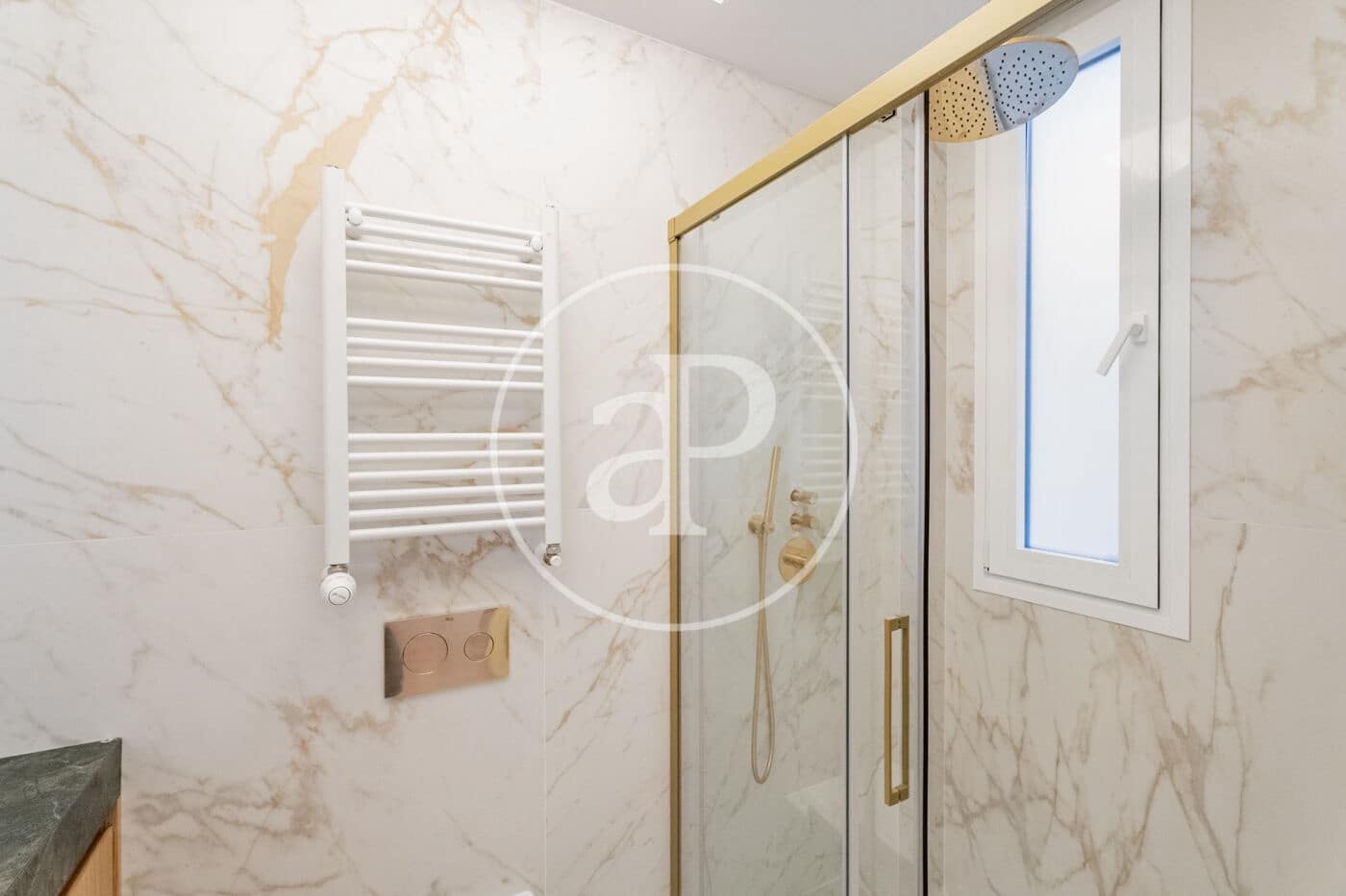 3 makuuhuone Huoneisto myytävänä paikassa Madrid kaupunki - 1 599 000 € (Ref: 8968880)