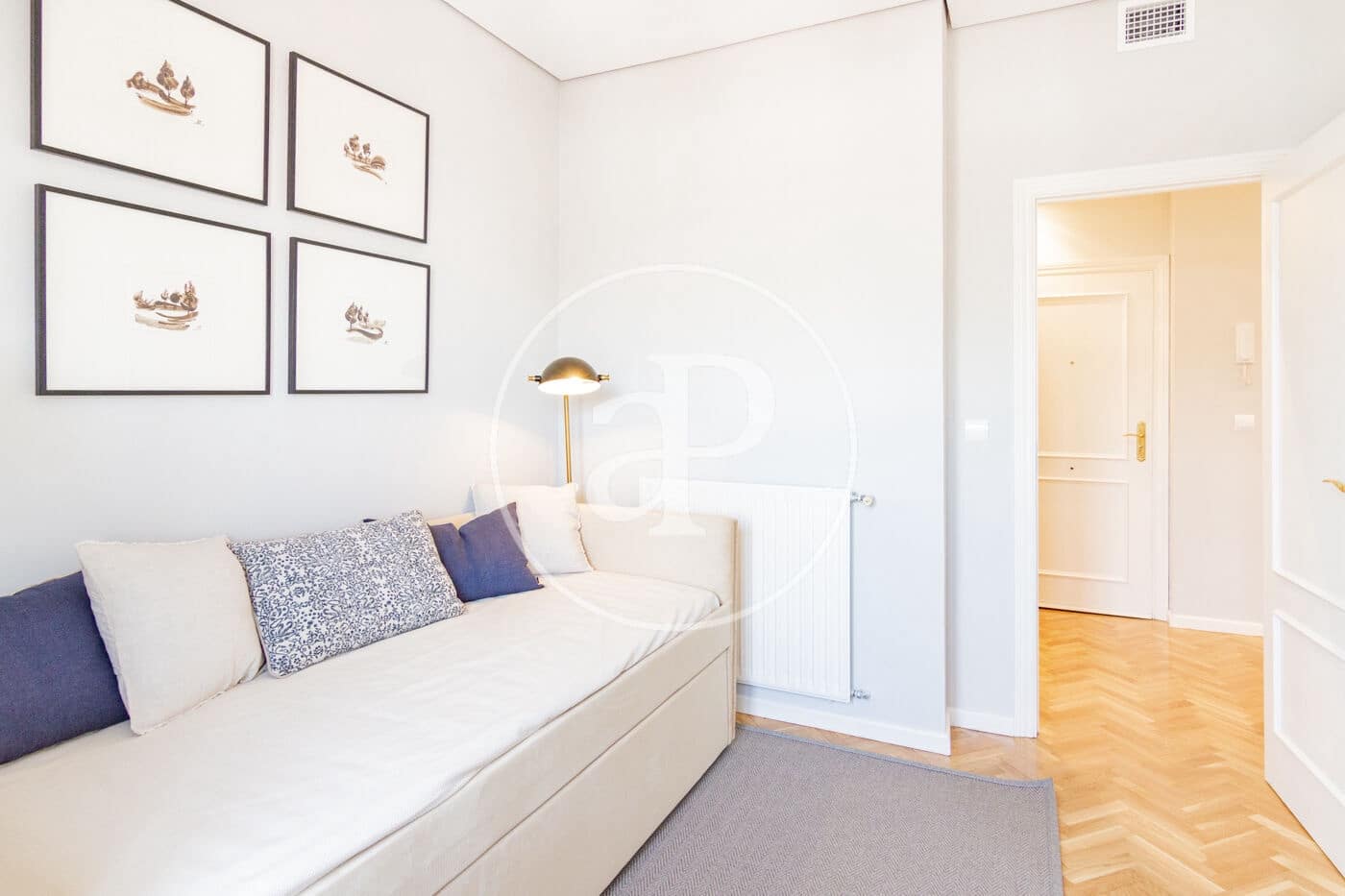 2 bedroom Apartment for rent in Madrid city - € 3,500 (Ref: 8968904)