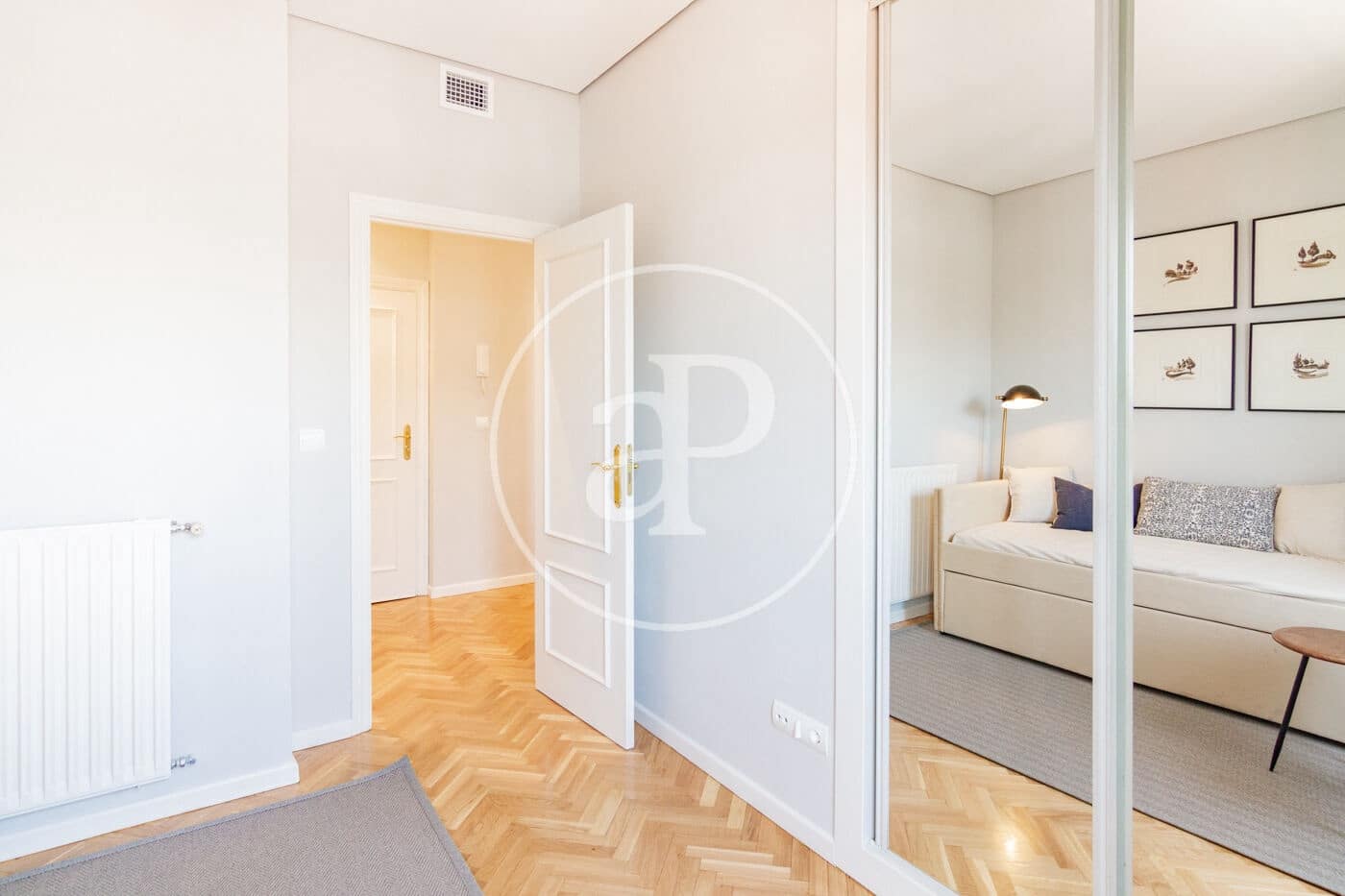 2 bedroom Apartment for rent in Madrid city - € 3,500 (Ref: 8968904)