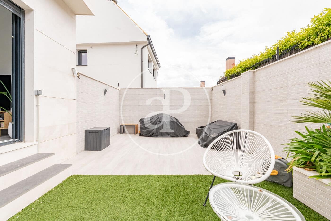 3 soveværelse Villa til salg i Madrid by med swimmingpool - € 1.400.000 (Ref: 8970704)