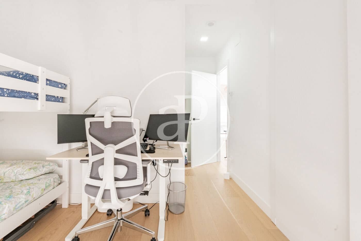 3 soveværelse Villa til salg i Madrid by med swimmingpool - € 1.400.000 (Ref: 8970704)