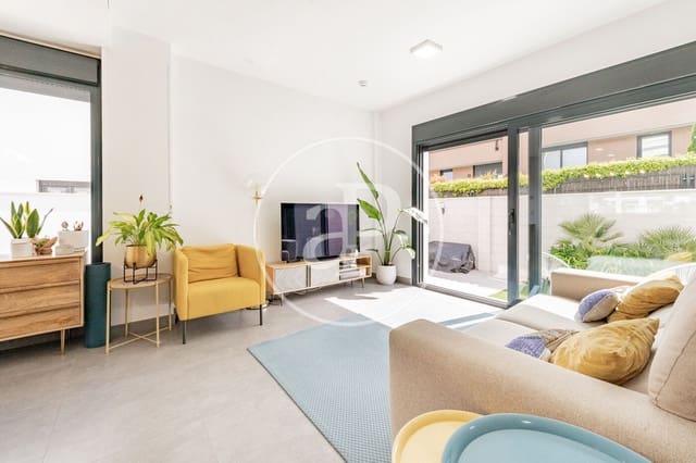 3 bedroom Villa for sale in Valverde, Madrid city with pool - € 1,400,000 (Ref: 8970704)