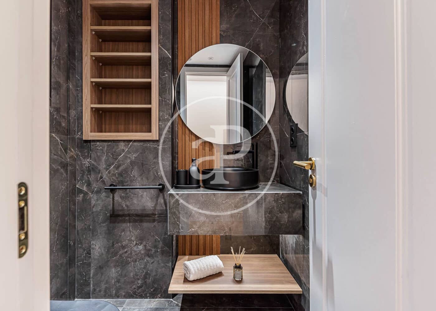 3 soveværelse Lejlighed til salg i Madrid by - € 2.385.000 (Ref: 8973089)