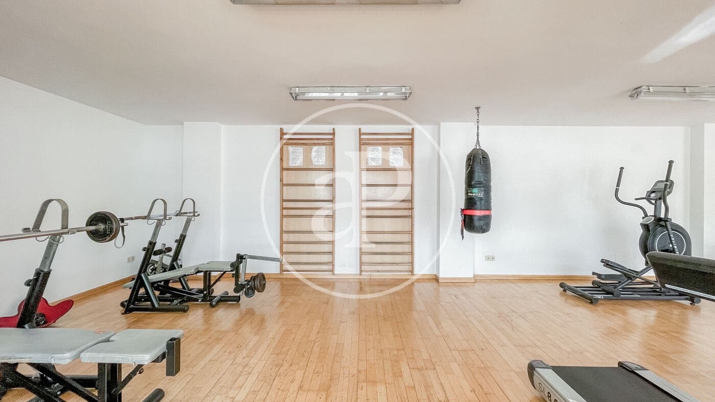 3 soveværelse Penthouse til salg i Madrid by med swimmingpool - € 1.750.000 (Ref: 8973090)