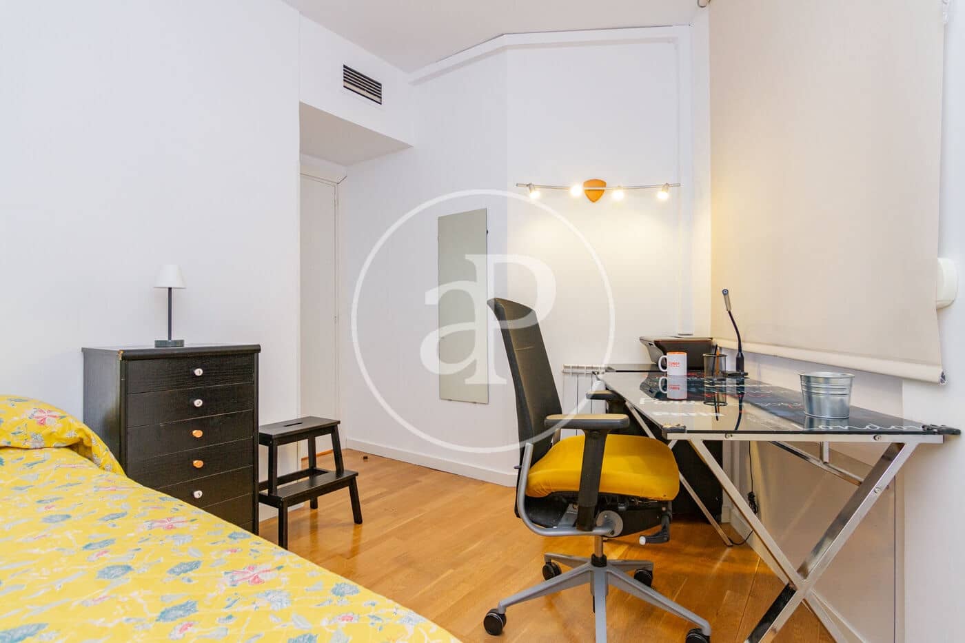 2 bedroom Apartment for rent in Madrid city - € 2,300 (Ref: 8973095)