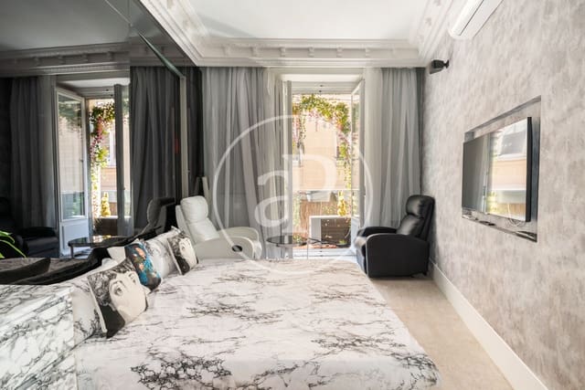 1 soveværelse Lejlighed til salg i Sol, Madrid by - € 415.000 (Ref: 8976457)