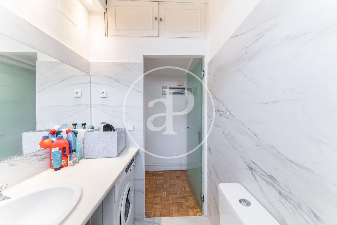 Apartament do wynajęcia w Miasto Madryt - 1 250 € (Ref: 8976462)