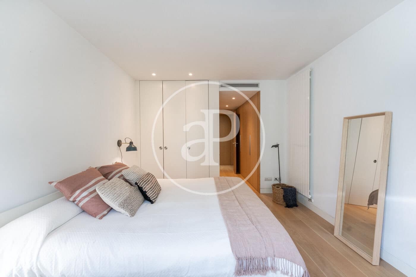 1 sovrum Lägenhet att hyra i Madrid stad - 3 200 € (Ref: 8976467)