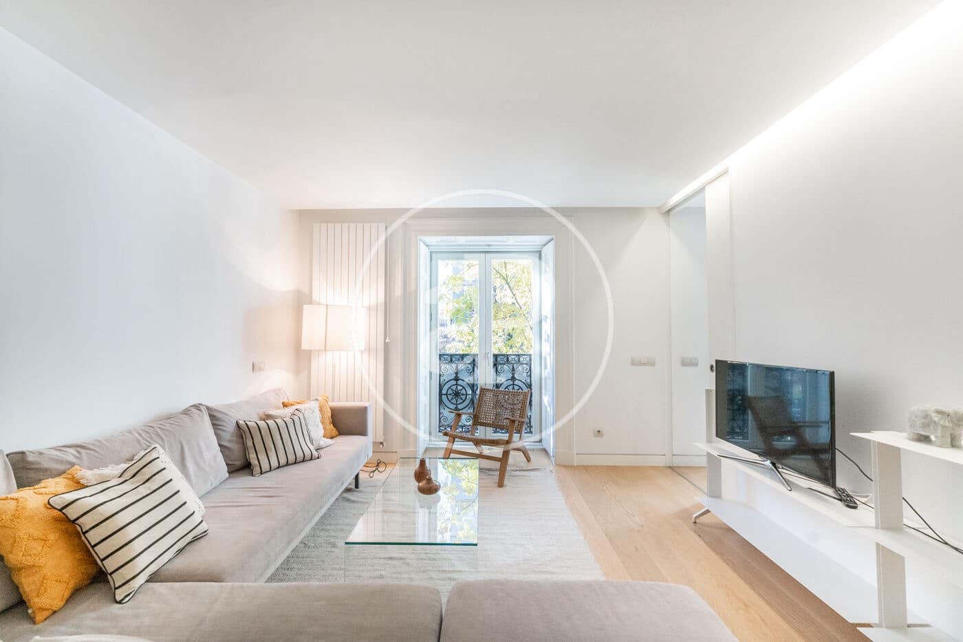 1 sovrum Lägenhet att hyra i Madrid stad - 3 200 € (Ref: 8976467)