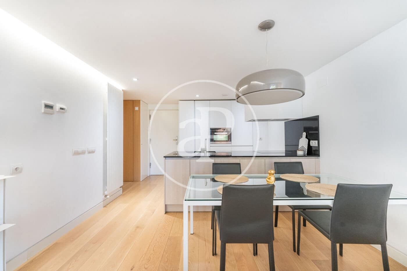 1 sovrum Lägenhet att hyra i Madrid stad - 3 200 € (Ref: 8976467)