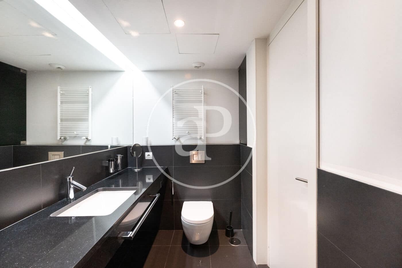 1 sovrum Lägenhet att hyra i Madrid stad - 3 200 € (Ref: 8976467)