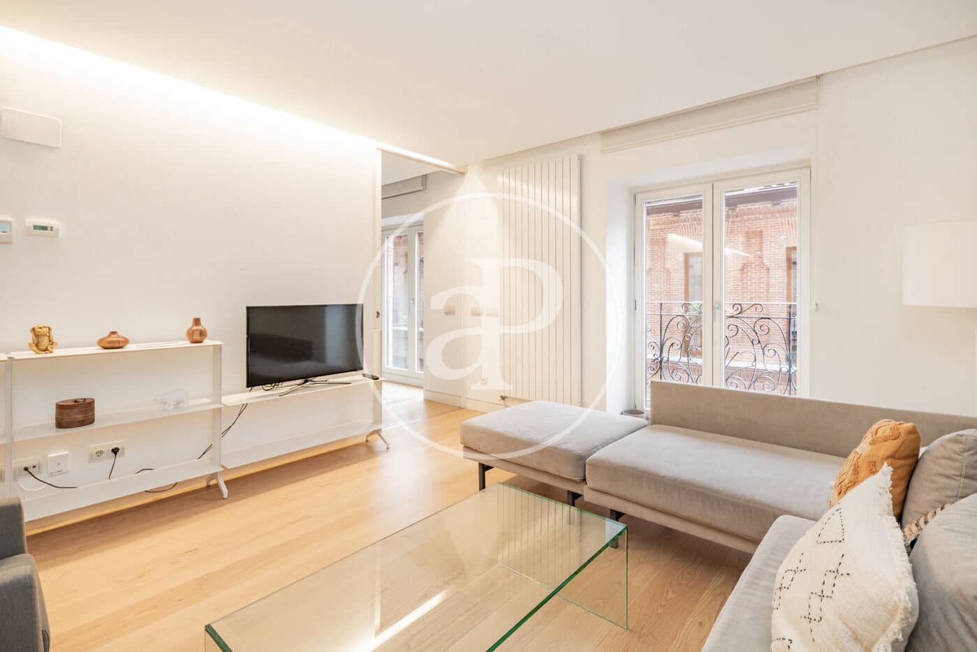 1 soveværelse Lejlighed til leje i Madrid by - € 3.200 (Ref: 8976469)