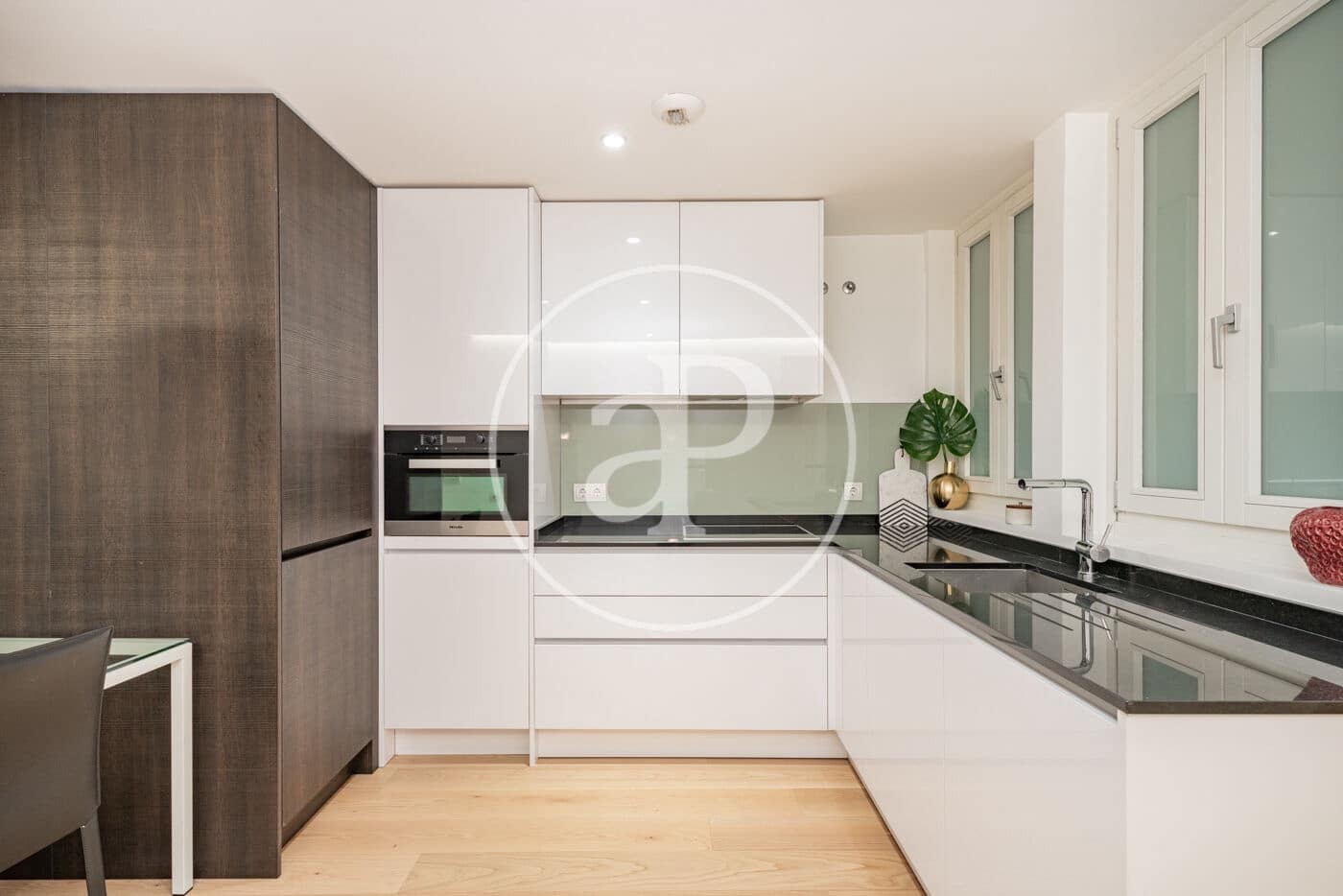 1 soveværelse Lejlighed til leje i Madrid by - € 3.200 (Ref: 8976469)