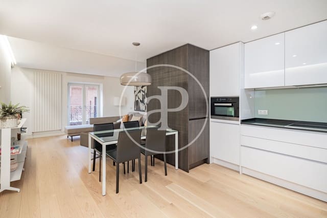 1 soveværelse Lejlighed til leje i Almagro, Madrid by - € 3.200 (Ref: 8976469)