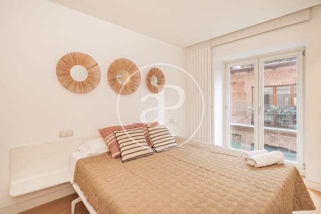1 soveværelse Lejlighed til leje i Almagro, Madrid by - € 3.200 (Ref: 8976469)