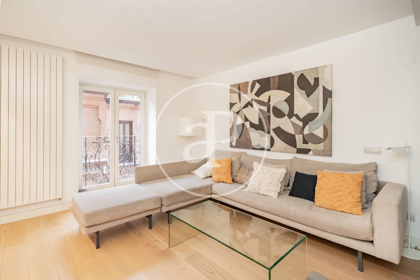 1 soveværelse Lejlighed til leje i Madrid by - € 3.200 (Ref: 8976469)