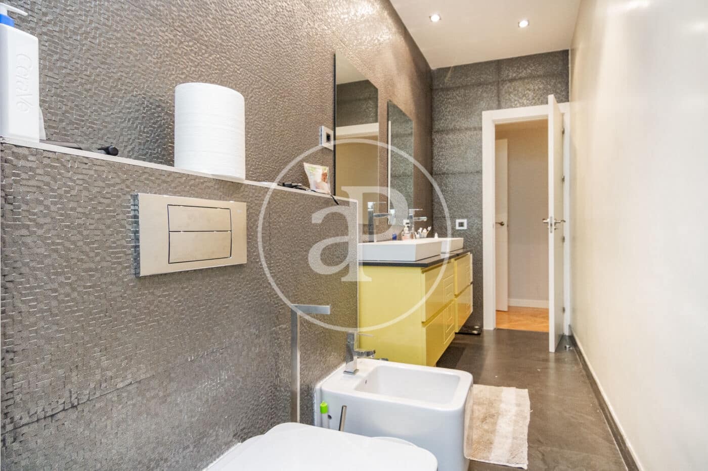 4 soveværelse Lejlighed til leje i Madrid by - € 3.500 (Ref: 8979669)