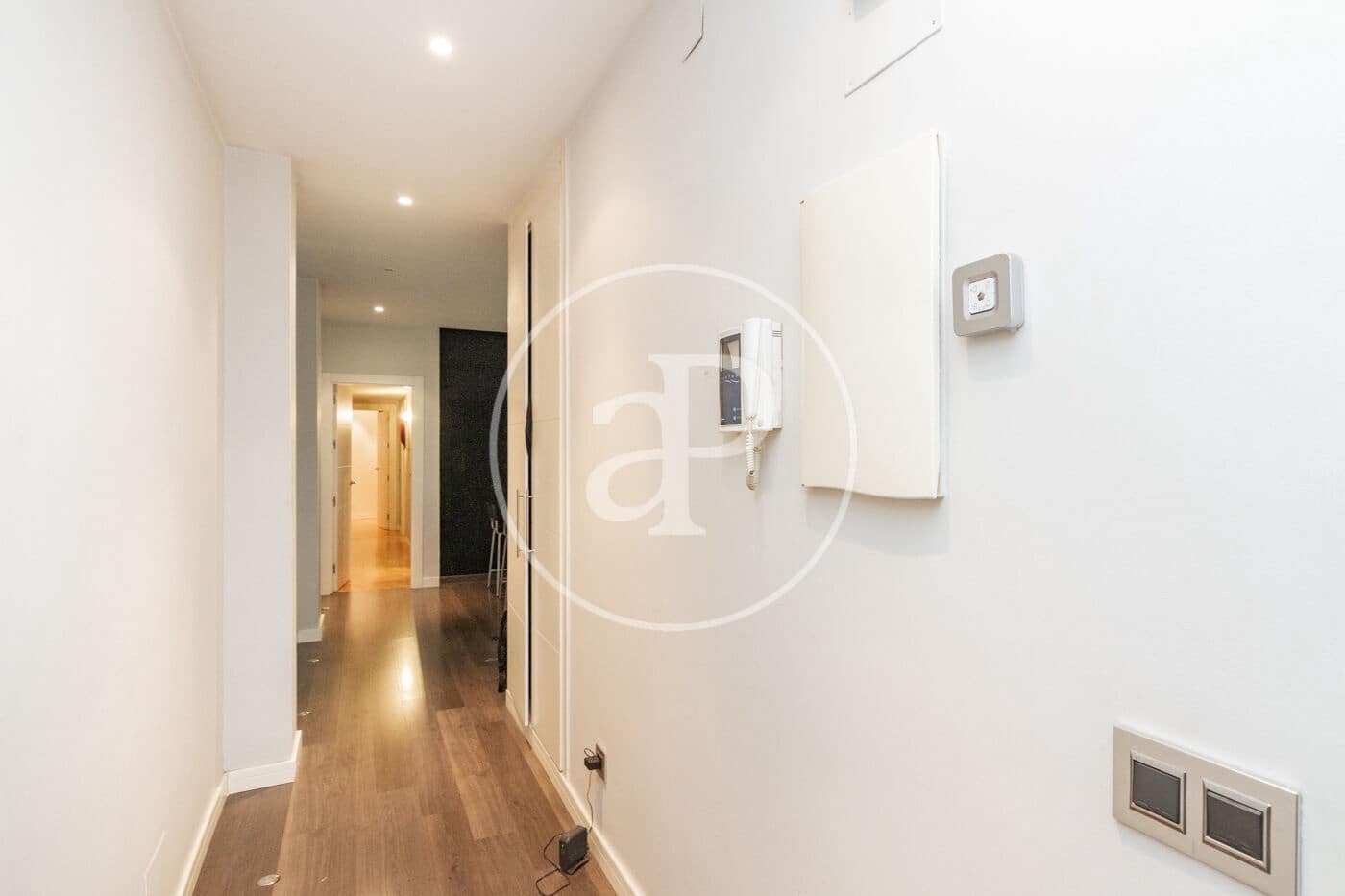 4 soveværelse Lejlighed til leje i Madrid by - € 3.500 (Ref: 8979669)