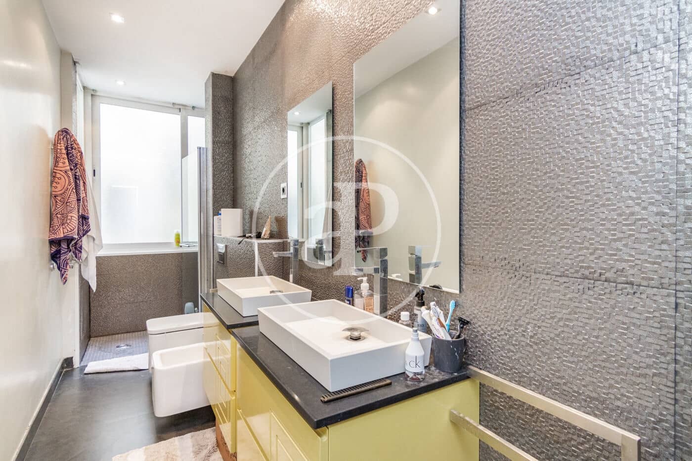 4 soveværelse Lejlighed til leje i Madrid by - € 3.500 (Ref: 8979669)