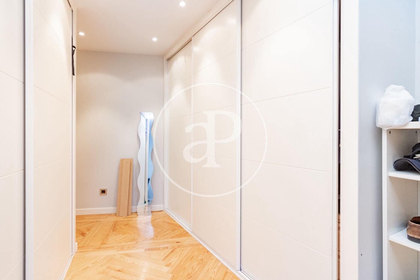 4 soveværelse Lejlighed til leje i Madrid by - € 3.500 (Ref: 8979669)