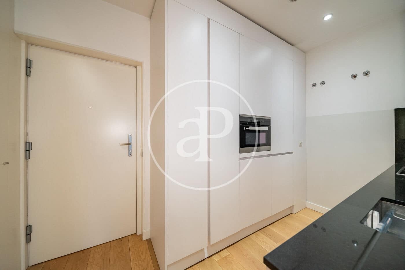 1 soverom Leilighet til leie i Madrid by - € 3 200 (Ref: 8980301)