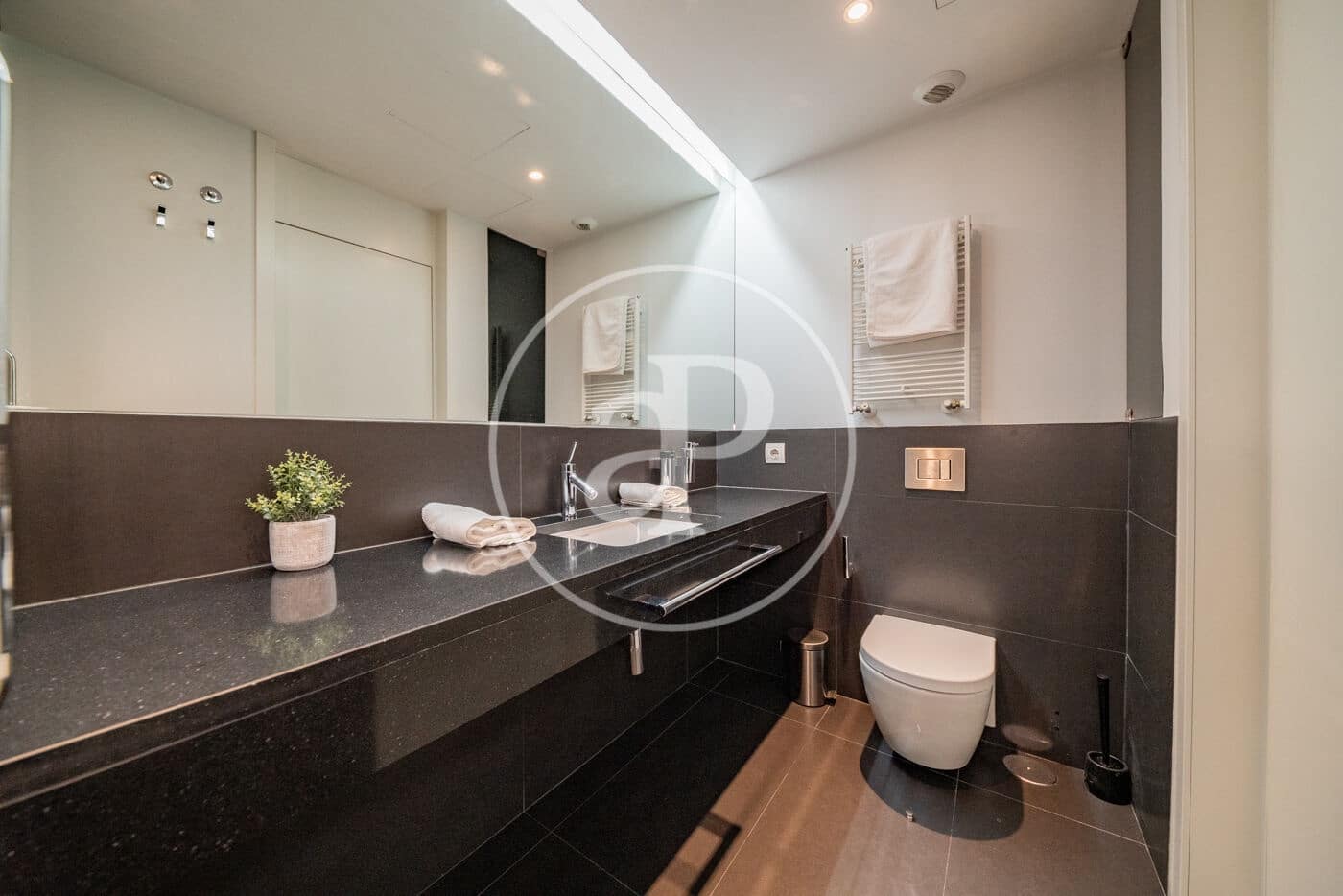 1 soverom Leilighet til leie i Madrid by - € 3 200 (Ref: 8980301)