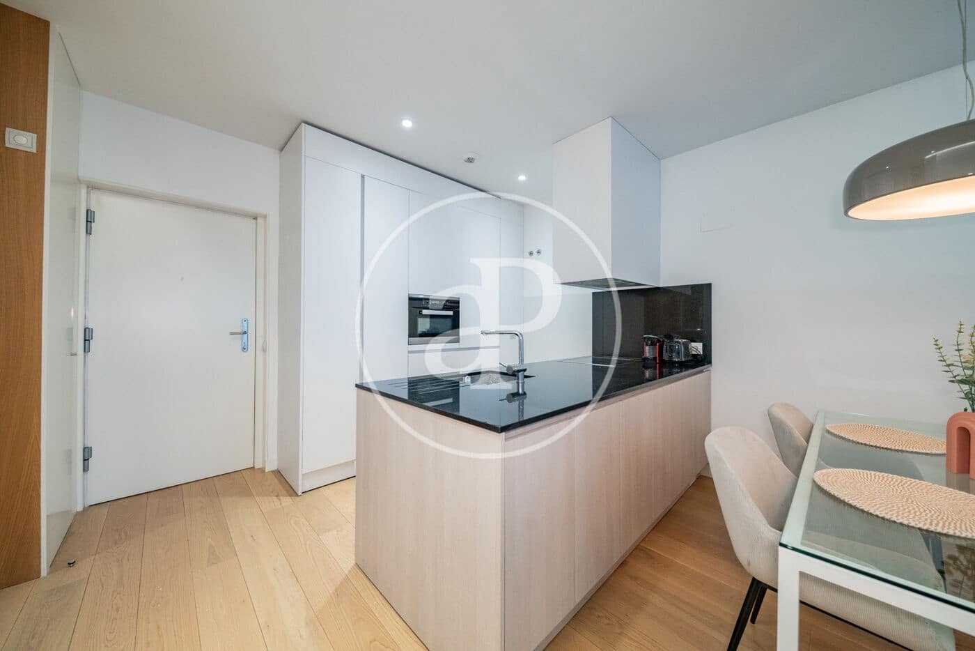 1 soverom Leilighet til leie i Madrid by - € 3 200 (Ref: 8980301)