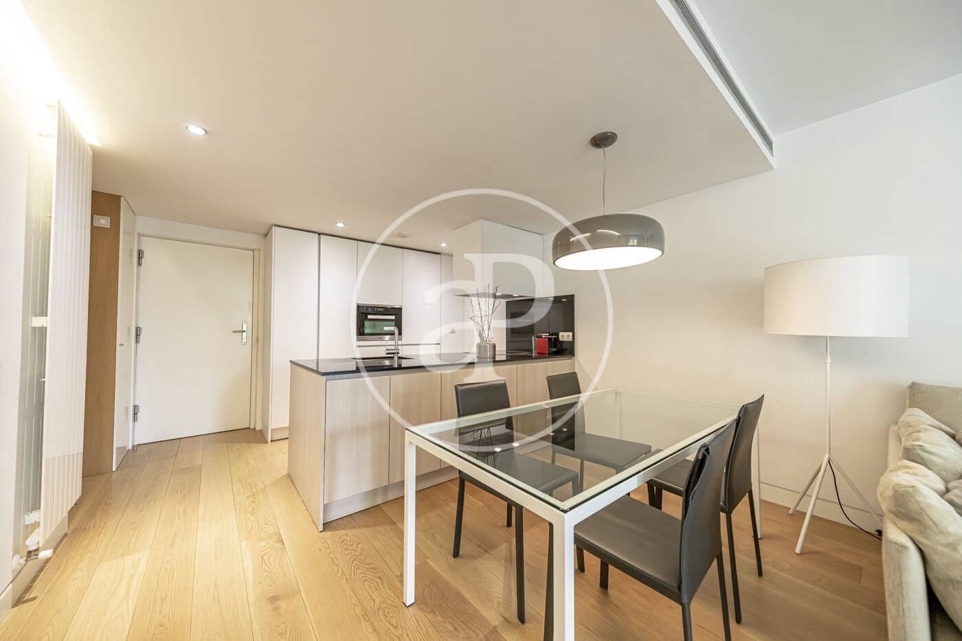 1 sovrum Lägenhet att hyra i Madrid stad - 3 200 € (Ref: 8980302)