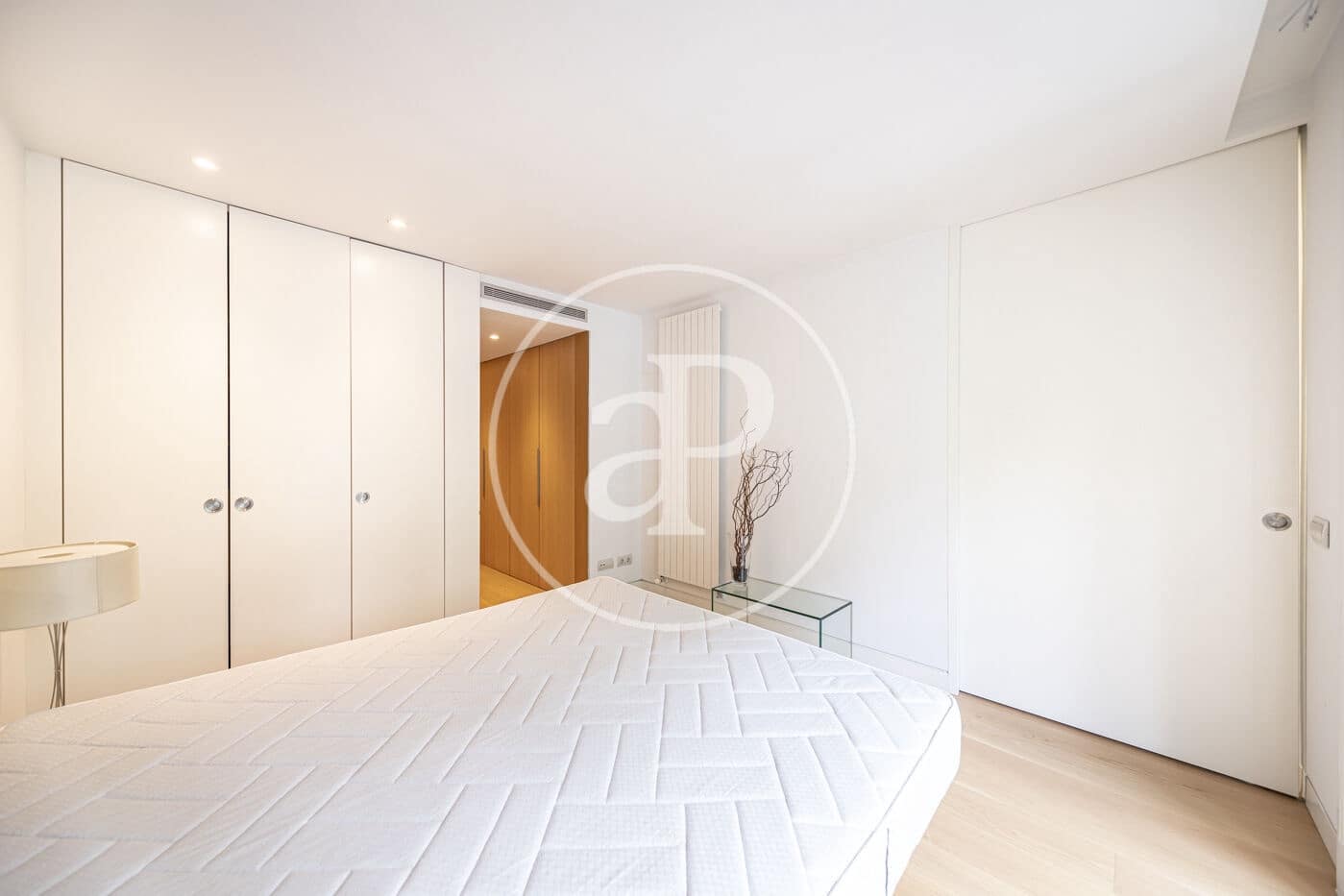 1 sovrum Lägenhet att hyra i Madrid stad - 3 200 € (Ref: 8980302)