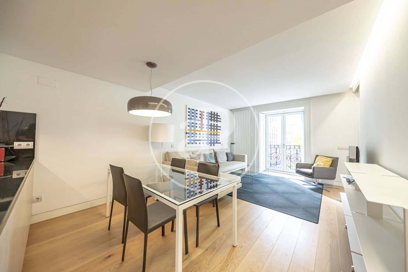 1 sovrum Lägenhet att hyra i Madrid stad - 3 200 € (Ref: 8980302)