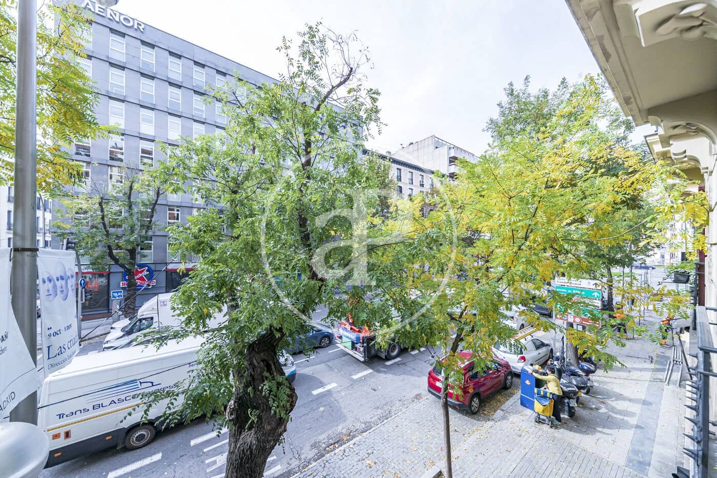 1 sovrum Lägenhet att hyra i Madrid stad - 3 200 € (Ref: 8980302)