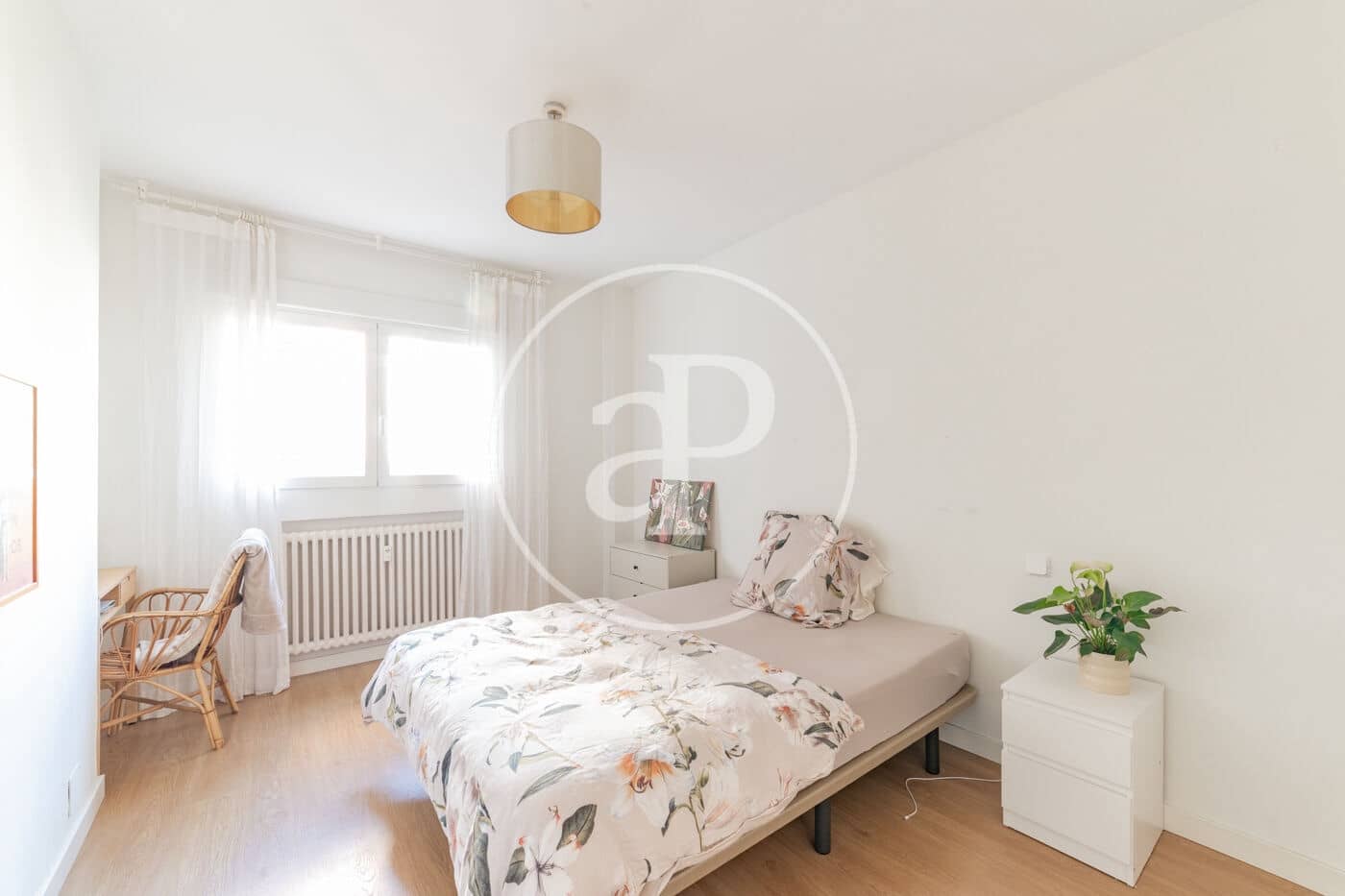 2 soverom Leilighet til leie i Madrid by - € 2 800 (Ref: 8980303)