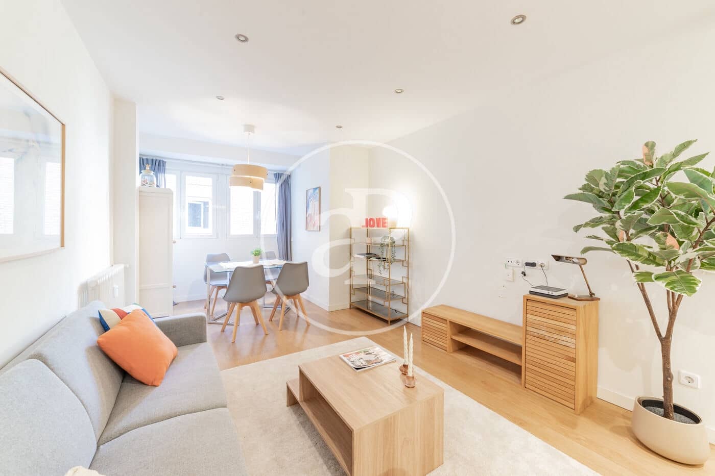 2 soverom Leilighet til leie i Madrid by - € 2 800 (Ref: 8980303)