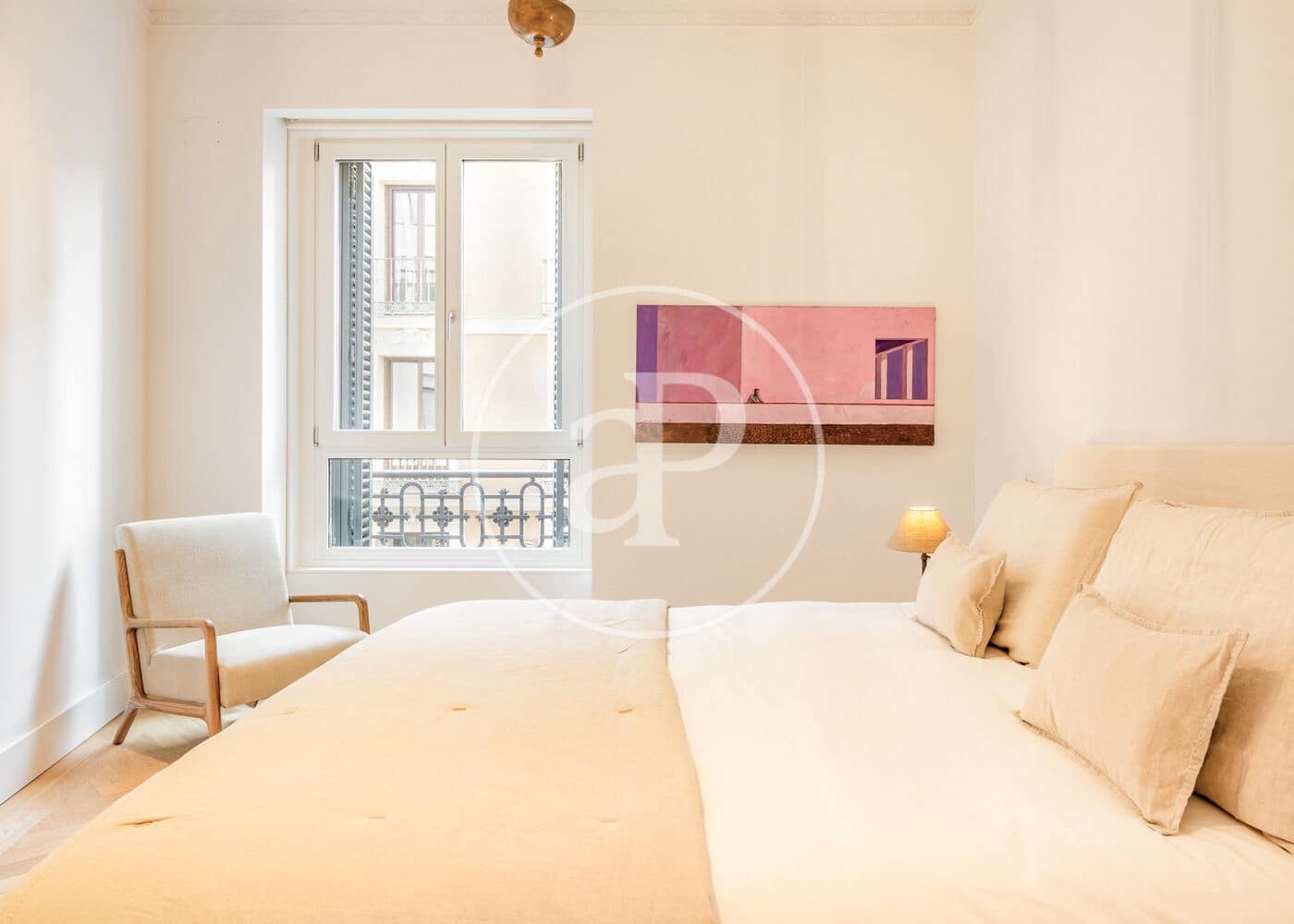 2 soveværelse Lejlighed til leje i Madrid by - € 3.600 (Ref: 8986872)