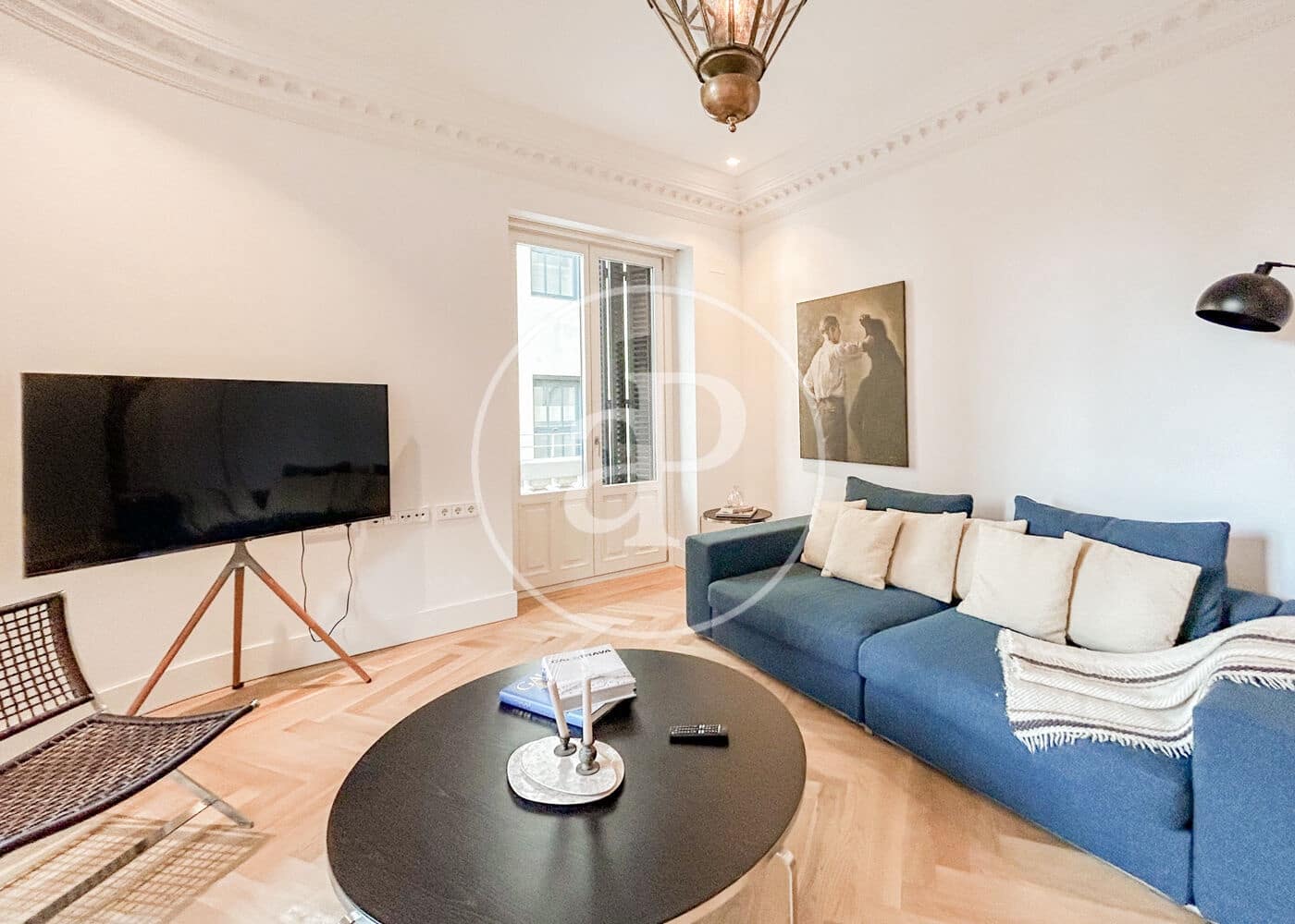 2 soveværelse Lejlighed til leje i Madrid by - € 3.600 (Ref: 8986872)