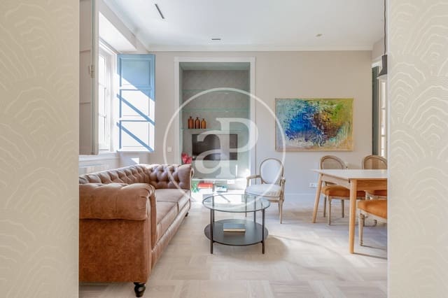2 soverom Leilighet til leie i Palacio, Madrid by - € 2 200 (Ref: 8986873)